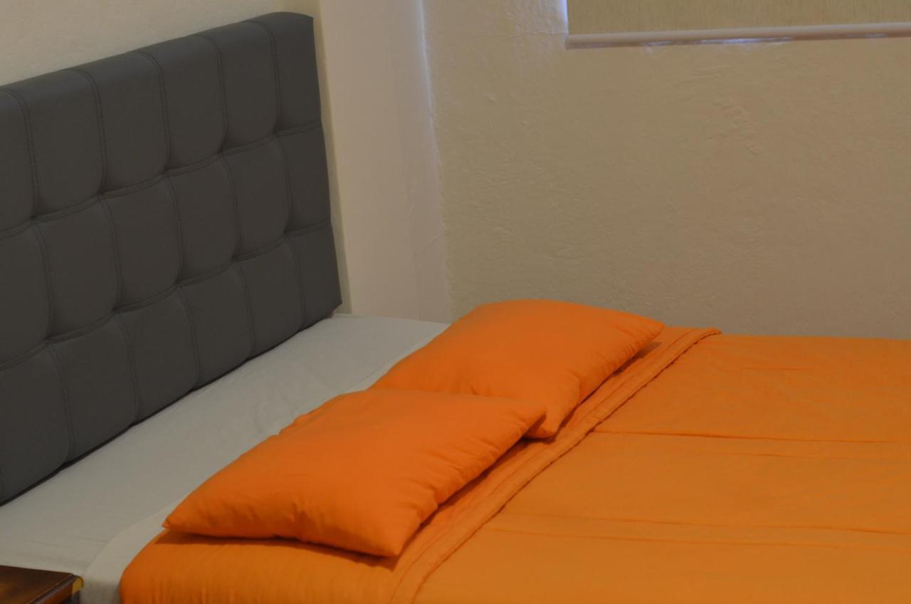 Hostal Siberia กูเอ็งกา ภายนอก รูปภาพ